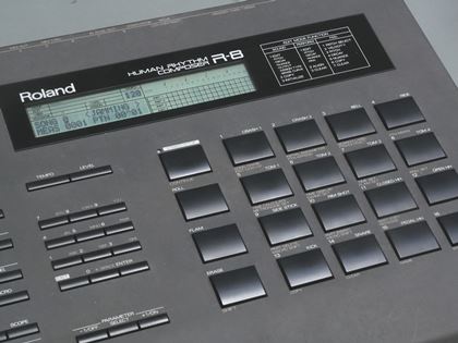 Roland-R-8